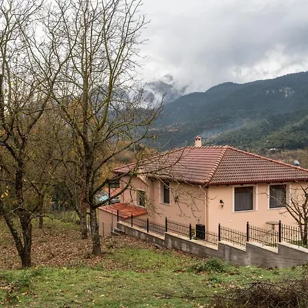 Nyaraló ονειροπαγιδα Karpeníszi