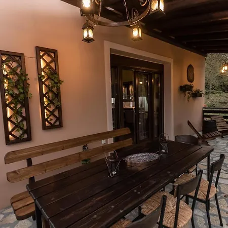 Nyaraló ονειροπαγιδα *